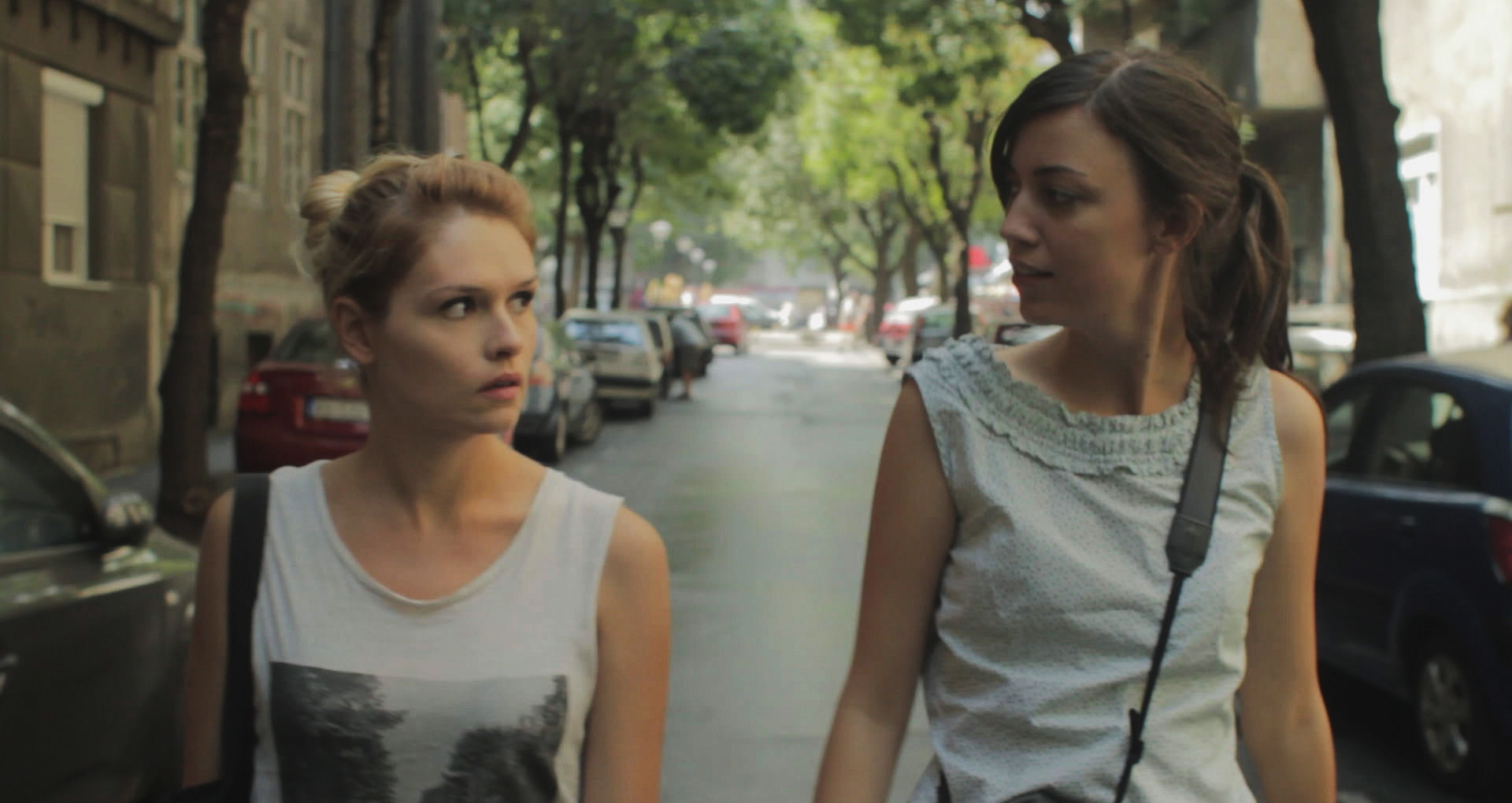 anna and maja meet randomly on the streets of belgrade